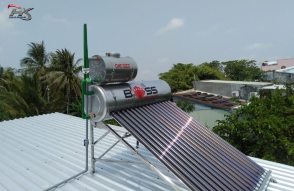 MÁY NƯỚC NÓNG NĂNG LƯỢNG MẶT TRỜI BOSS